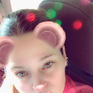 Meet your Posher, Candice